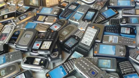 Telcos unveil 'check before you buy' second hand mobile site