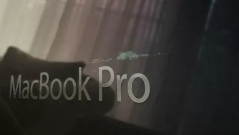 Apple drops the ball with MacBook Pro anti-reflective display