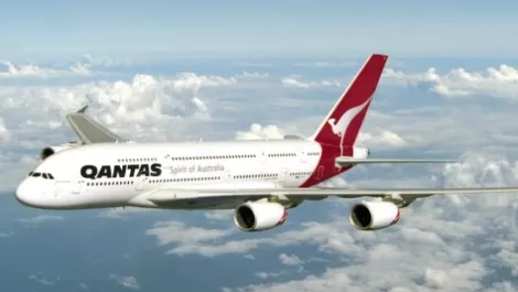 Apple Watch goes airborne with Qantas