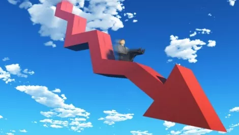 Oracle says cloud is great as earnings plummet