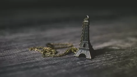 Spark providing free calls to France following Paris attacks