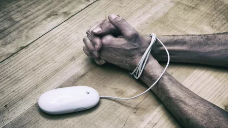 Are Kiwis addicted to Facebook? New research says yes