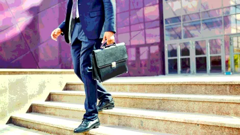 Gartner provides recommendations around Equinix CEO's abrupt departure