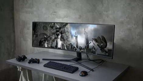 49 inches: Samsung's latest gaming monitor steps up to Dual QHD