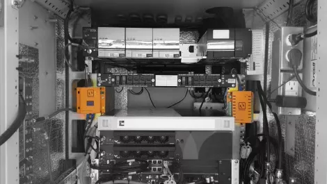 ServersCheck expands IIoT in Oz with new partnership