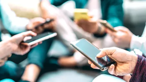 Major shift in smartphone market - Huawei drops out, Samsung regains top spot