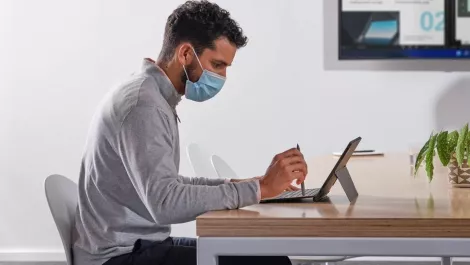 Microsoft shares vague details about Windows 11 rollout so far